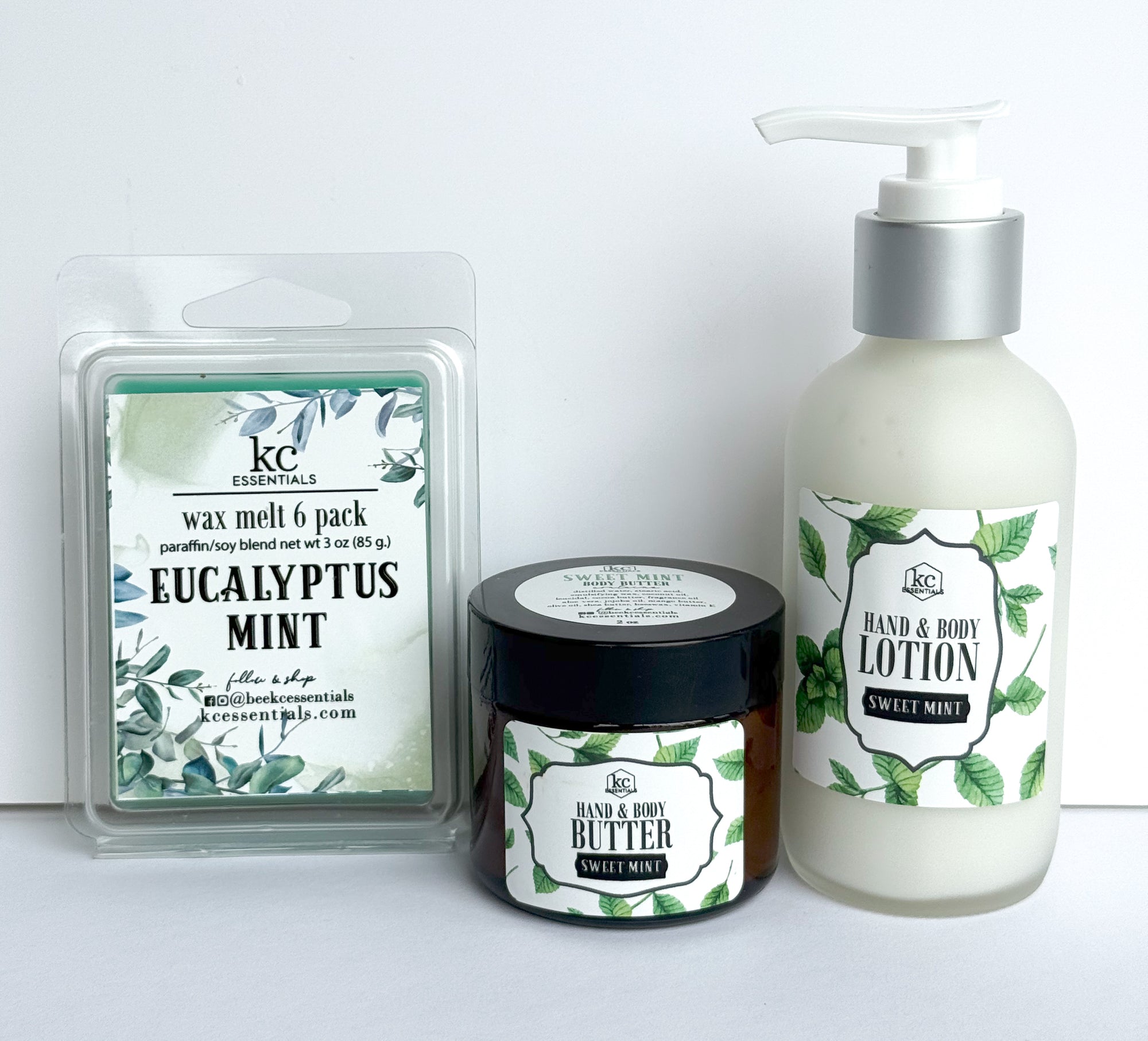 Eucalyptus mint set includes wax melt pack, hand and body butter, and lotion. Eucalyptus mint scented. 