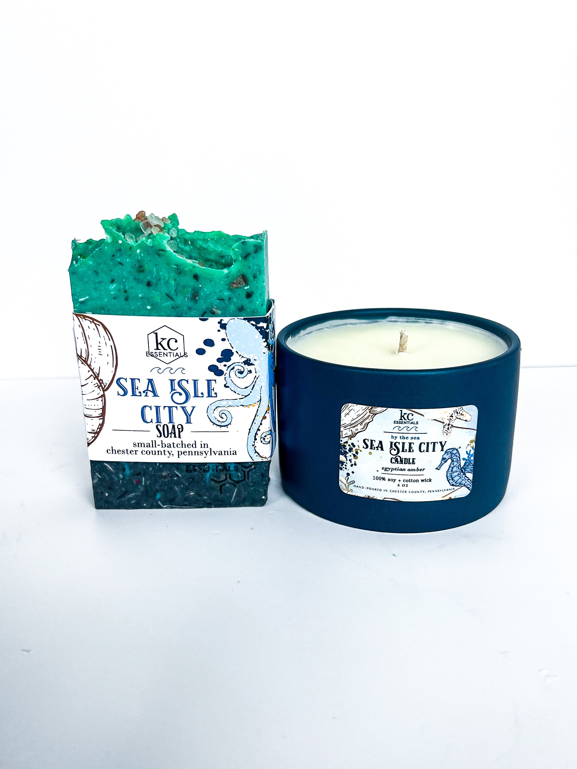 Sea Isle City beach town gift set, Sea Isle City soap bar, Sea Isle City candle, 100% soy wax candle, all natural ingredients, beach towns, new jersey, the jersey shore, beaches, summer vacation, gift ideas, handcrafted soap bar, handmade, homemade, beach scents, summer, navy blue vessel, blue candle